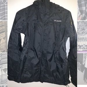 Columbia Women’s water resistant jacket